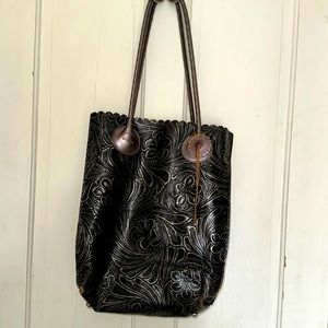 Beautiful Leather embossed tote Patricia Nash